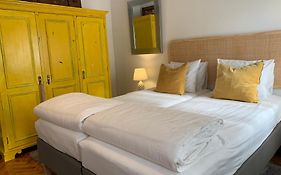 Beautiful Private Room Next To Lisbon - New